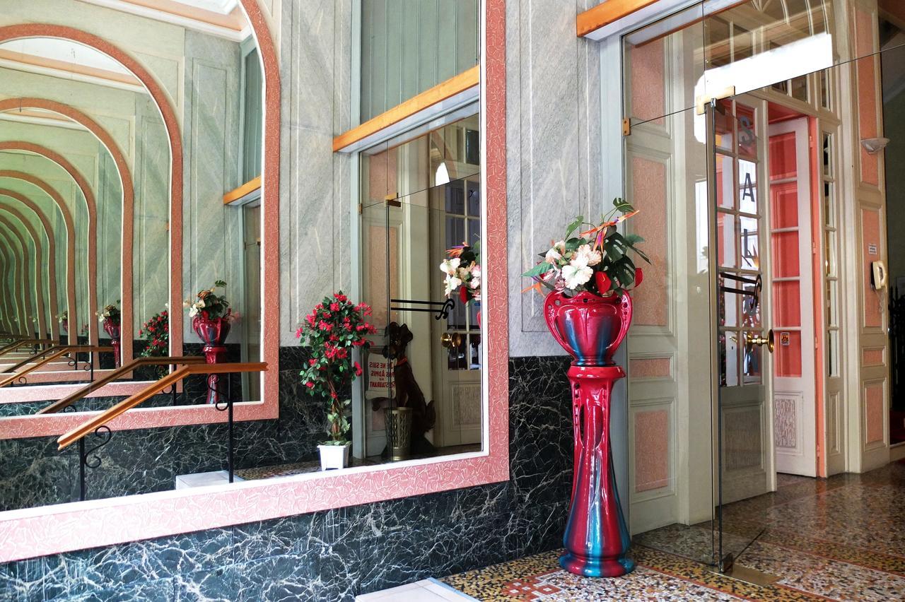 Hotel Restaurant D'Alsace プロンビエール・レ・バン エクステリア 写真